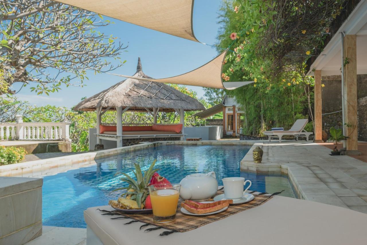 Villa Dinding Batu Singaraja  Exterior photo