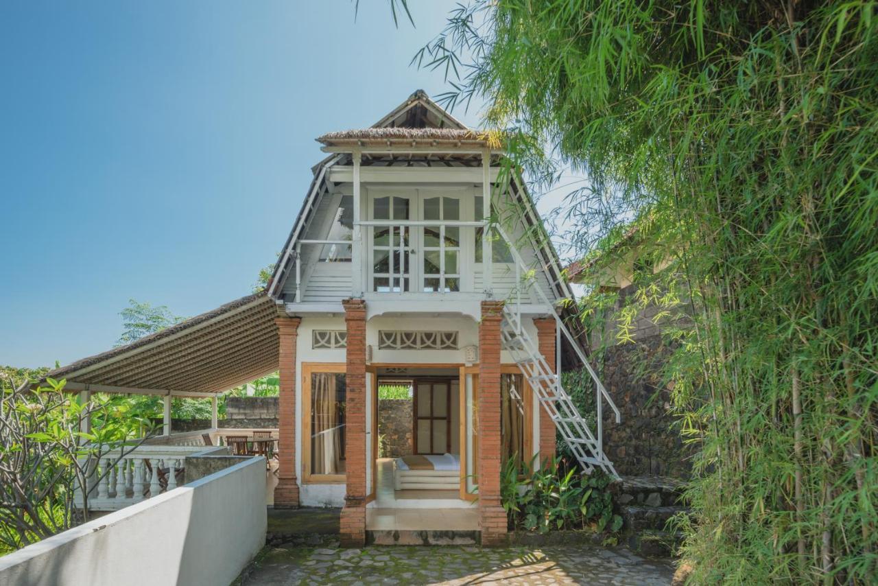 Villa Dinding Batu Singaraja  Exterior photo