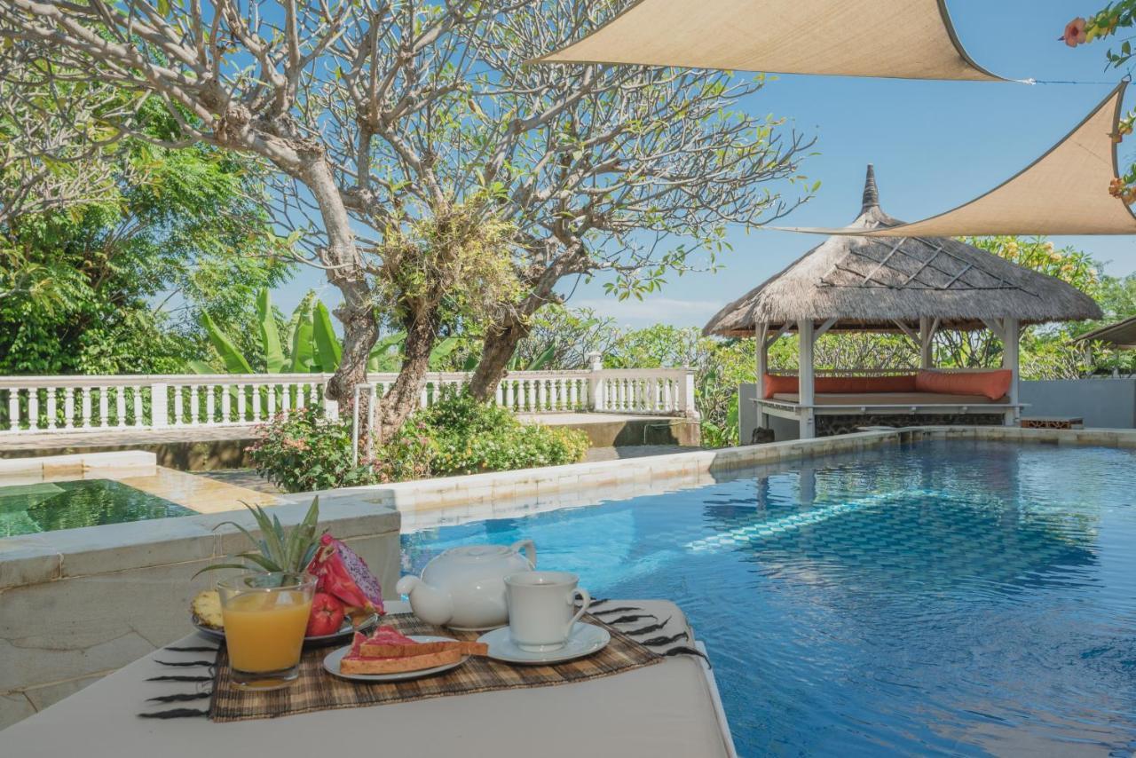 Villa Dinding Batu Singaraja  Exterior photo