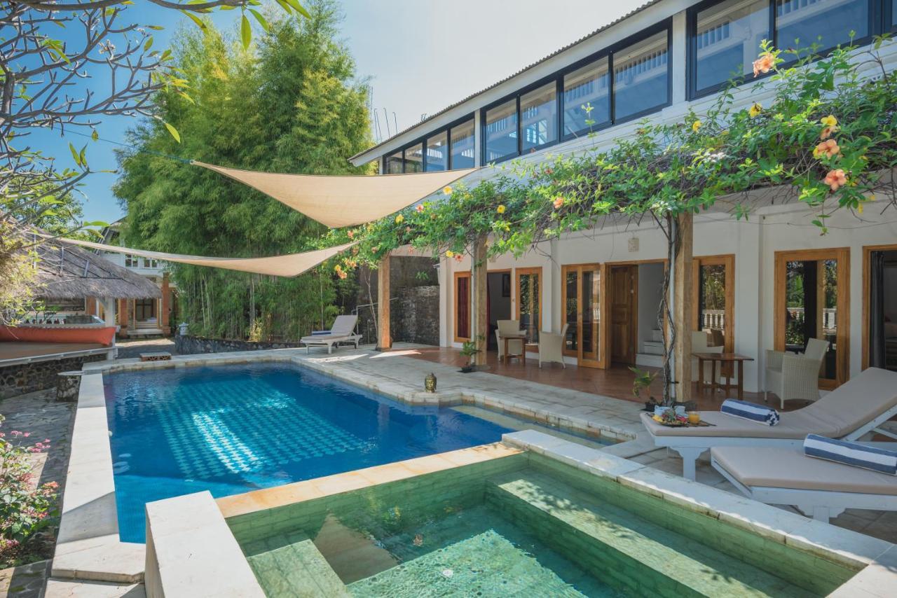 Villa Dinding Batu Singaraja  Exterior photo