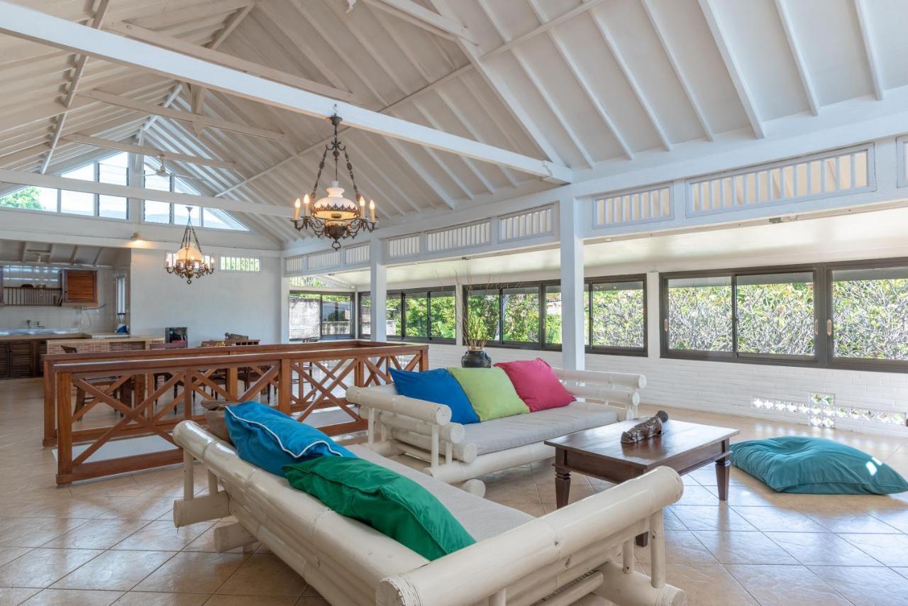 Villa Dinding Batu Singaraja  Exterior photo