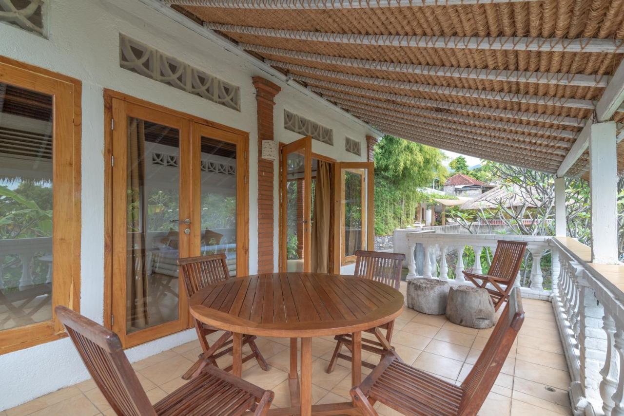 Villa Dinding Batu Singaraja  Exterior photo