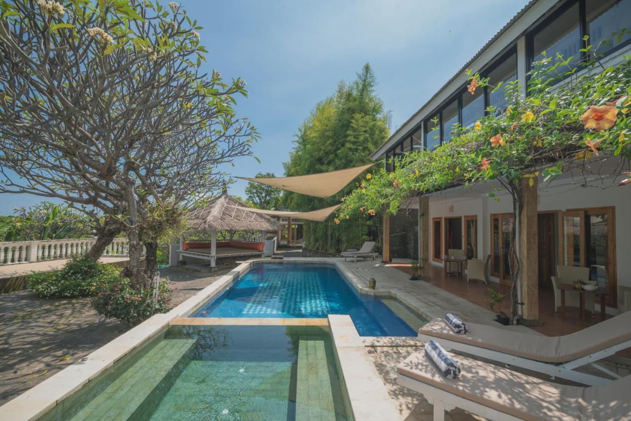 Villa Dinding Batu Singaraja  Exterior photo