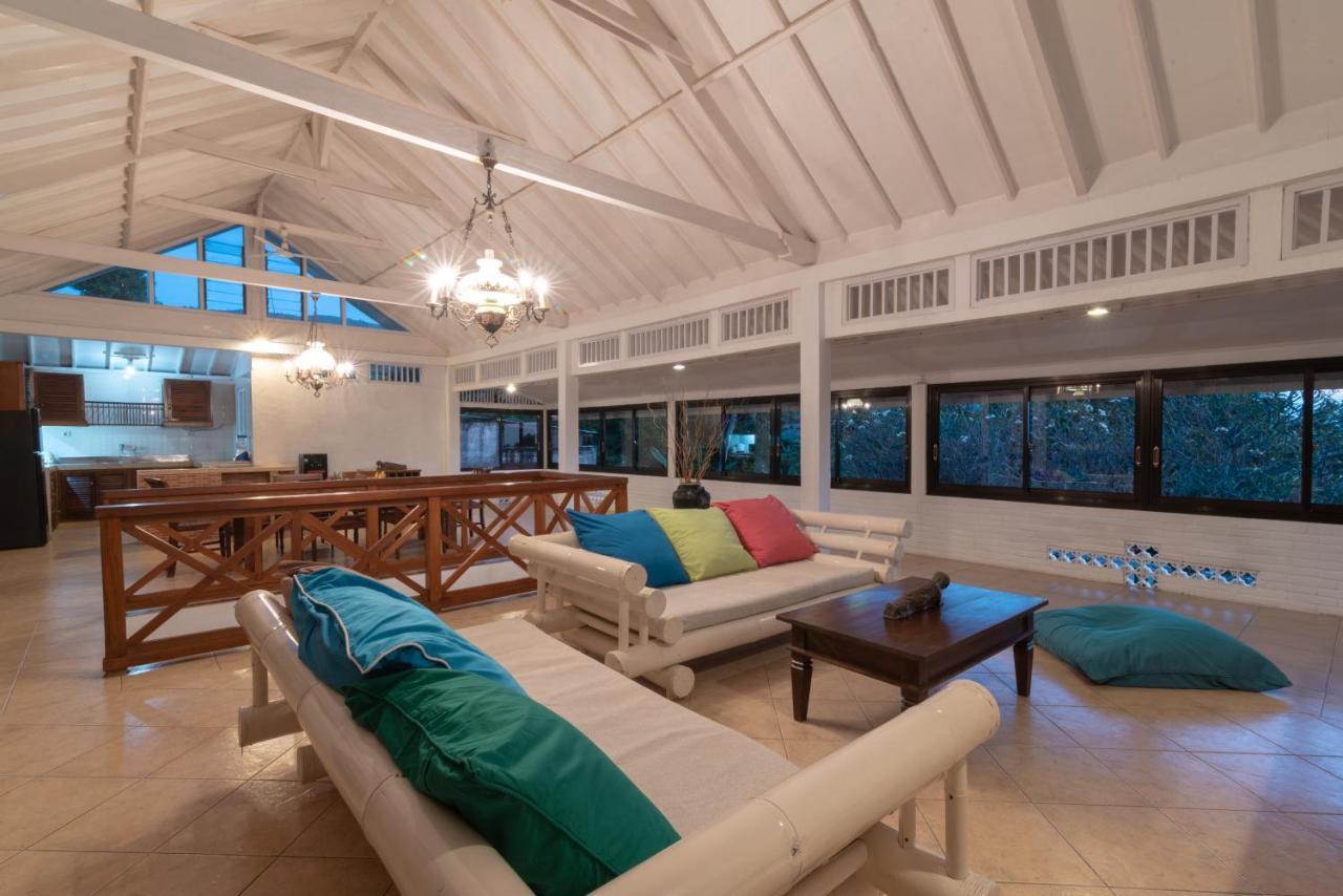 Villa Dinding Batu Singaraja  Exterior photo