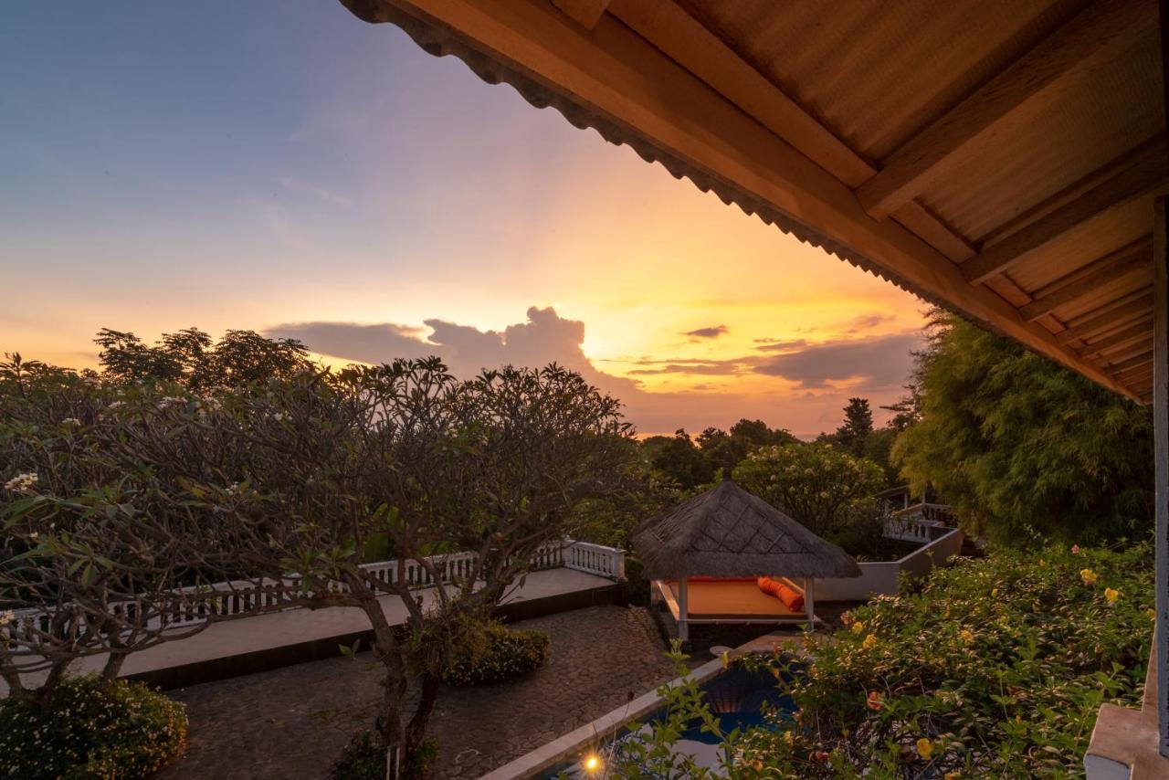 Villa Dinding Batu Singaraja  Exterior photo