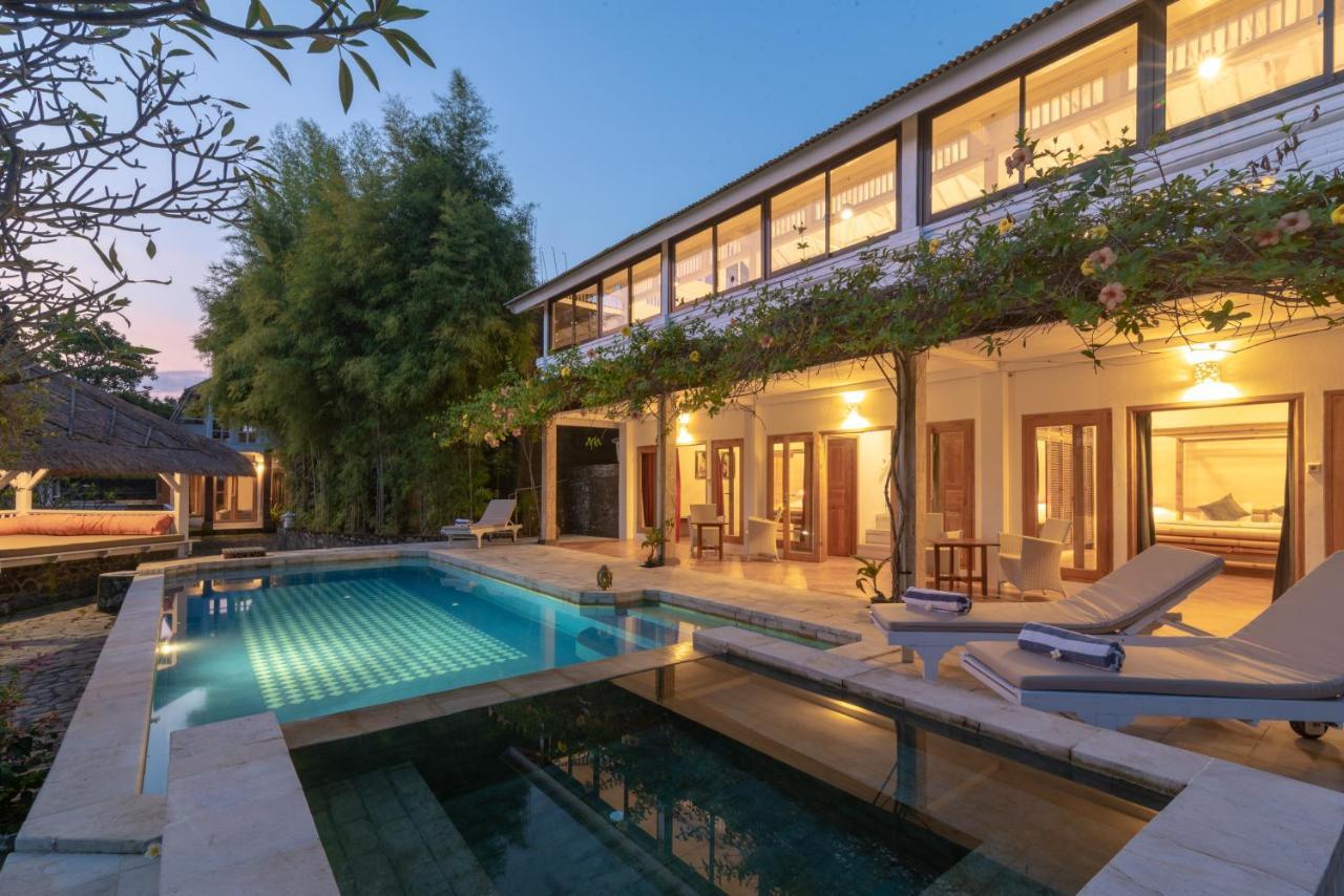 Villa Dinding Batu Singaraja  Exterior photo
