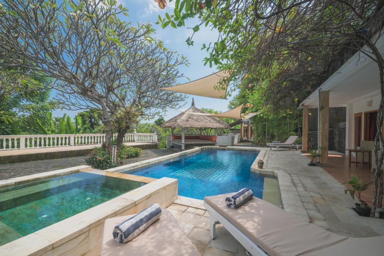 Villa Dinding Batu Singaraja  Exterior photo