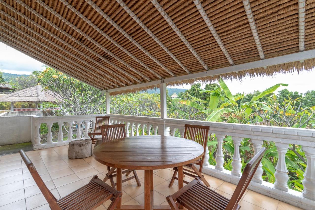 Villa Dinding Batu Singaraja  Exterior photo