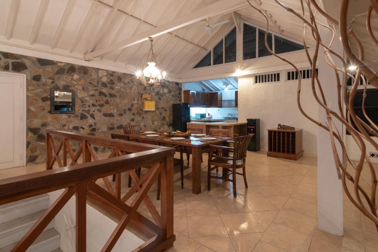 Villa Dinding Batu Singaraja  Exterior photo